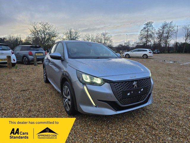 2020 208 100KW 50KWH ACTIVE HATCHBACK 2020 15,345 MILES GREY FAST CHARGE TBC MINS... photo
