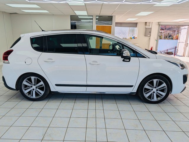 2015 PEUGEOT 3008 - Photo 3