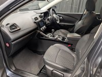 USED 2020 RENAULT KADJAR 1.3 TCe Iconic SUV 5dr Petrol Manual Euro 6 (s/s) (160 ps) Rear Camera, Sat Nav, Front & Rear Sensors