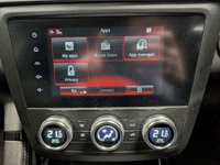 USED 2020 RENAULT KADJAR 1.3 TCe Iconic SUV 5dr Petrol Manual Euro 6 (s/s) (160 ps) Rear Camera, Sat Nav, Front & Rear Sensors