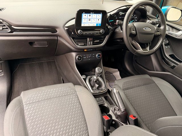 2017 FORD FIESTA - Photo 3