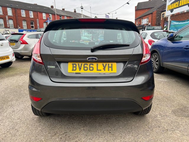 2016 FORD FIESTA - Photo 5