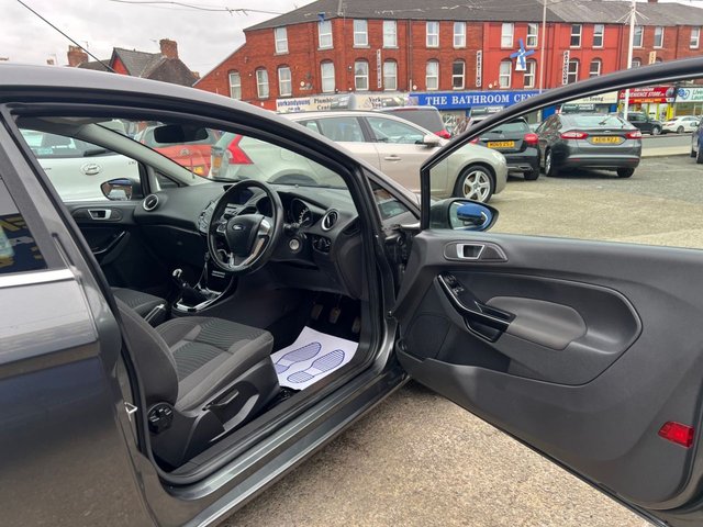 2016 FORD FIESTA - Photo 11