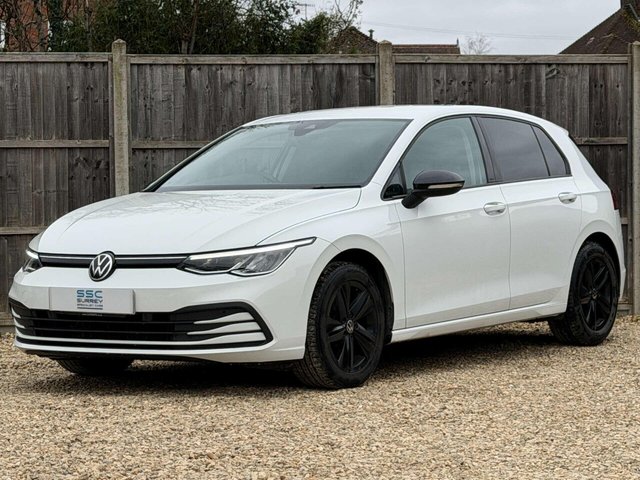 2020 Volkswagen Golf - Photo 2