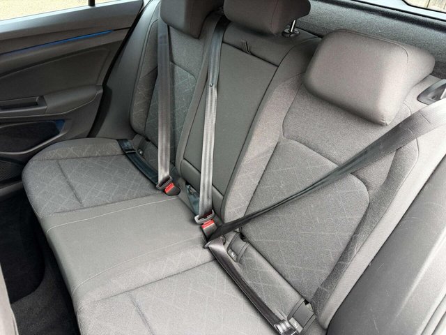 2020 Volkswagen Golf - Photo 9