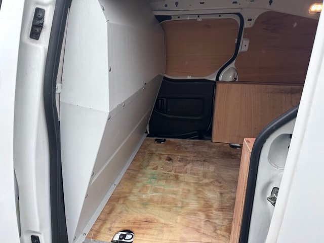 2018 PEUGEOT PARTNER - Photo 11