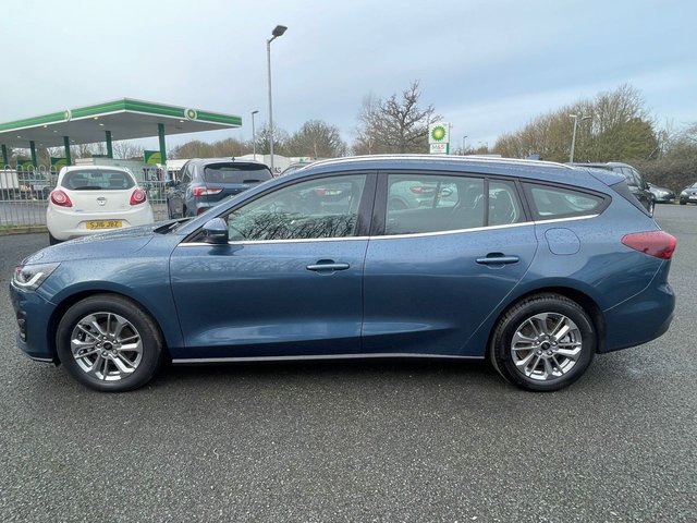 2023 Ford Focus 1L Titanium 5dr - Photo 6