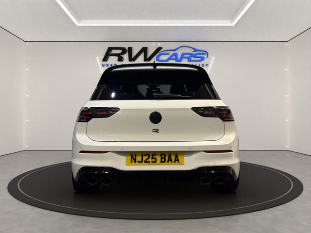 2025 Volkswagen Golf 2L R Black Edition 5dr - Photo 4