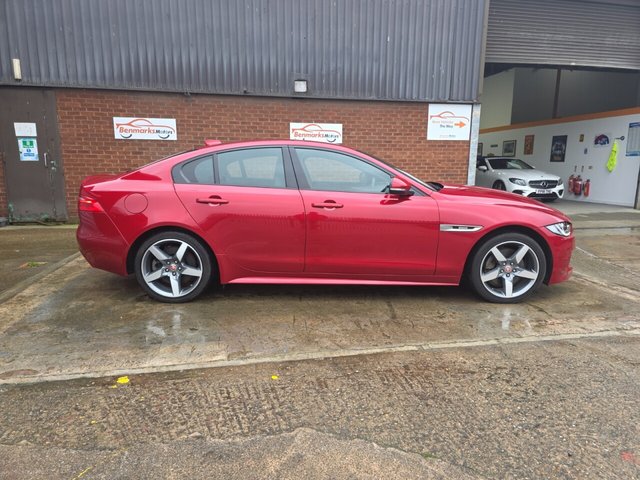 2016 JAGUAR XE - Photo 9