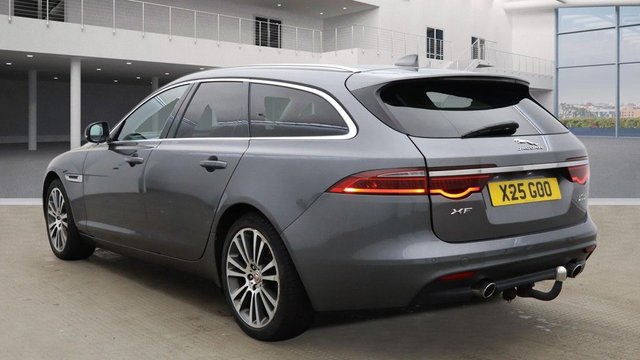 2018 JAGUAR XF 2.0d Portfolio Sportbrake 5dr Diesel Auto AWD Euro 6 (s/s) (240 ps) - Photo 4