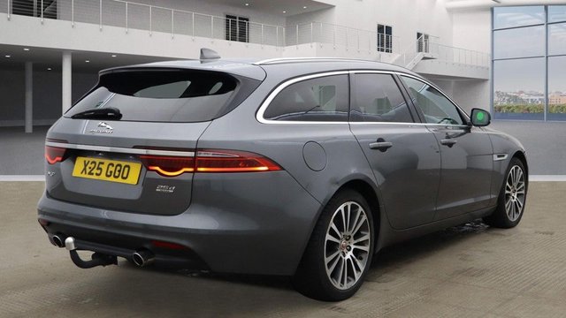 2018 JAGUAR XF 2.0d Portfolio Sportbrake 5dr Diesel Auto AWD Euro 6 (s/s) (240 ps) - Photo 5