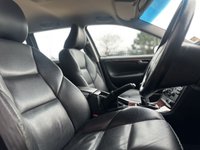USED 2006 56 VOLVO V70 2.4 SE Estate 5dr Petrol Manual (221 g/km, 170 bhp) 1 OWNER FROM NEW + FULL VOLVO SERVICE HISTORY (18 VOLVO STAMPS) + ULTRA LOW MILEAGE 34K + FINISHED IN BARENTS BLUE WITH FULL BLACK LEATHER SEATS + WALNUT INTERIOR TRIM + ROOF RAILS + REAR PARKING SENSORS + CRUISE CONTROL + AIRCON + MULTIFUNCTIONAL STEERING WHEEL + 17" ALLOY WHEELS + ULEZ COMPLIANT + HPI CLEAR + 2 KEYS