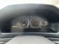 USED 2006 56 VOLVO V70 2.4 SE Estate 5dr Petrol Manual (221 g/km, 170 bhp) 1 OWNER FROM NEW + FULL VOLVO SERVICE HISTORY (18 VOLVO STAMPS) + ULTRA LOW MILEAGE 34K + FINISHED IN BARENTS BLUE WITH FULL BLACK LEATHER SEATS + WALNUT INTERIOR TRIM + ROOF RAILS + REAR PARKING SENSORS + CRUISE CONTROL + AIRCON + MULTIFUNCTIONAL STEERING WHEEL + 17" ALLOY WHEELS + ULEZ COMPLIANT + HPI CLEAR + 2 KEYS