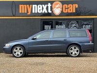 USED 2006 56 VOLVO V70 2.4 SE Estate 5dr Petrol Manual (221 g/km, 170 bhp) 1 OWNER FROM NEW + FULL VOLVO SERVICE HISTORY (18 VOLVO STAMPS) + ULTRA LOW MILEAGE 34K + FINISHED IN BARENTS BLUE WITH FULL BLACK LEATHER SEATS + WALNUT INTERIOR TRIM + ROOF RAILS + REAR PARKING SENSORS + CRUISE CONTROL + AIRCON + MULTIFUNCTIONAL STEERING WHEEL + 17" ALLOY WHEELS + ULEZ COMPLIANT + HPI CLEAR + 2 KEYS