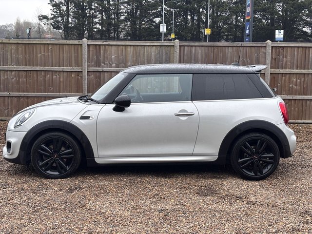 2018 MINI HATCH - Photo 2