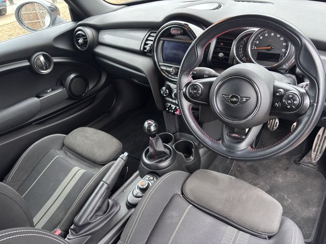 2018 MINI HATCH - Photo 11