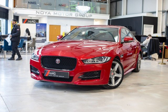 2018 Jaguar Xe 2L R-Sport 4dr - Photo 5