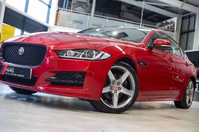 2018 Jaguar Xe 2L R-Sport 4dr - Photo 6