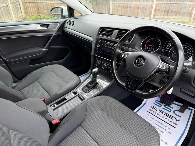 2017 Volkswagen Golf - Photo 6