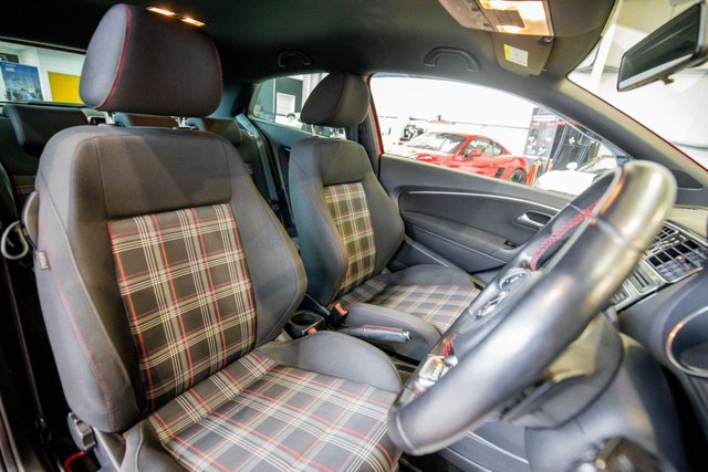 2017 Volkswagen Polo 1.8L GTI 3dr - Photo 3