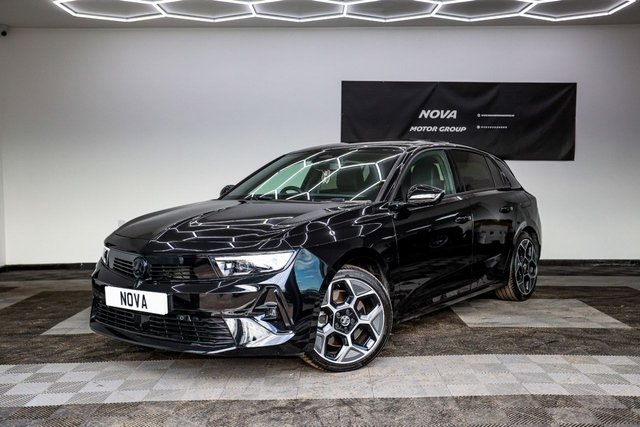 2024 Vauxhall Astra 1.6L Ultimate 5dr - Photo 2