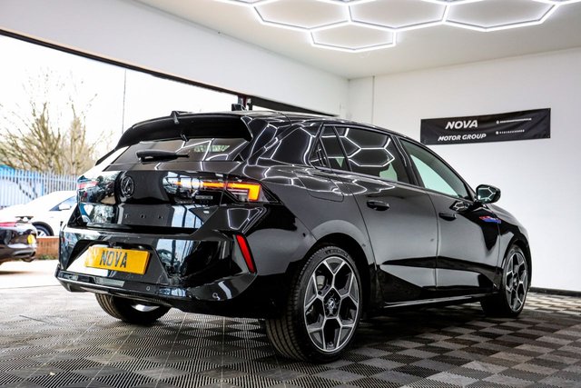 2024 Vauxhall Astra 1.6L Ultimate 5dr - Photo 10