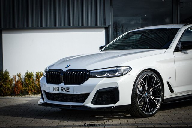 2021 BMW 5 Series 2L M Sport 5dr - Photo 3