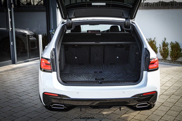 2021 BMW 5 Series 2L M Sport 5dr - Photo 10