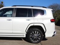 USED 2024 74 TOYOTA LAND CRUISER 3.3L TWIN TURBO DIESEL AUTO HUGE SPEC ONLY 3K I.C.E S/ROOF / FULL MODELLIISTA BODYKIT