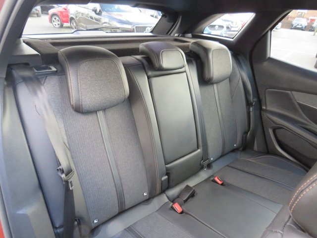 2018 PEUGEOT 3008 1.6 BlueHDi GT Line SUV 5dr Diesel Manual Euro 6 (s/s) (120 ps) - Photo 11