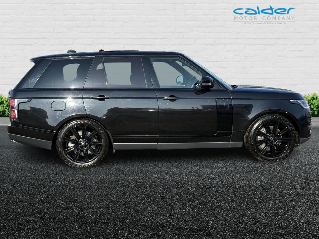USED 2020 70 LAND ROVER RANGE ROVER 2.0 P400e 13.1kWh Westminster Black SUV 5dr Petrol Plug-in Hybrid Auto 4WD Euro 6 (s/s) (404 ps) TRIPLE BLACK+OPENING PANROOF
