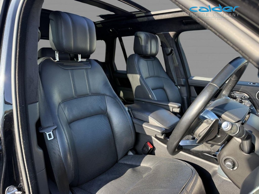 USED 2020 70 LAND ROVER RANGE ROVER 2.0 P400e 13.1kWh Westminster Black SUV 5dr Petrol Plug-in Hybrid Auto 4WD Euro 6 (s/s) (404 ps) TRIPLE BLACK+OPENING PANROOF