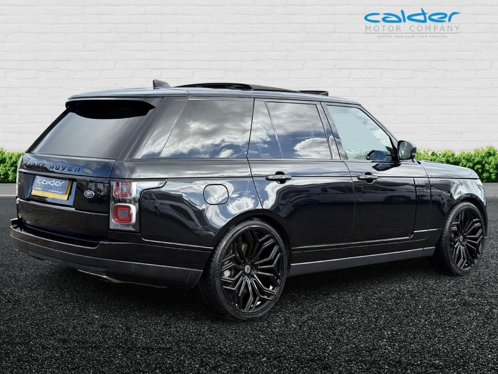 USED 2020 70 LAND ROVER RANGE ROVER 2.0 P400e 13.1kWh Westminster Black SUV 5dr Petrol Plug-in Hybrid Auto 4WD Euro 6 (s/s) (404 ps) TRIPLE BLACK+OPENING PANROOF