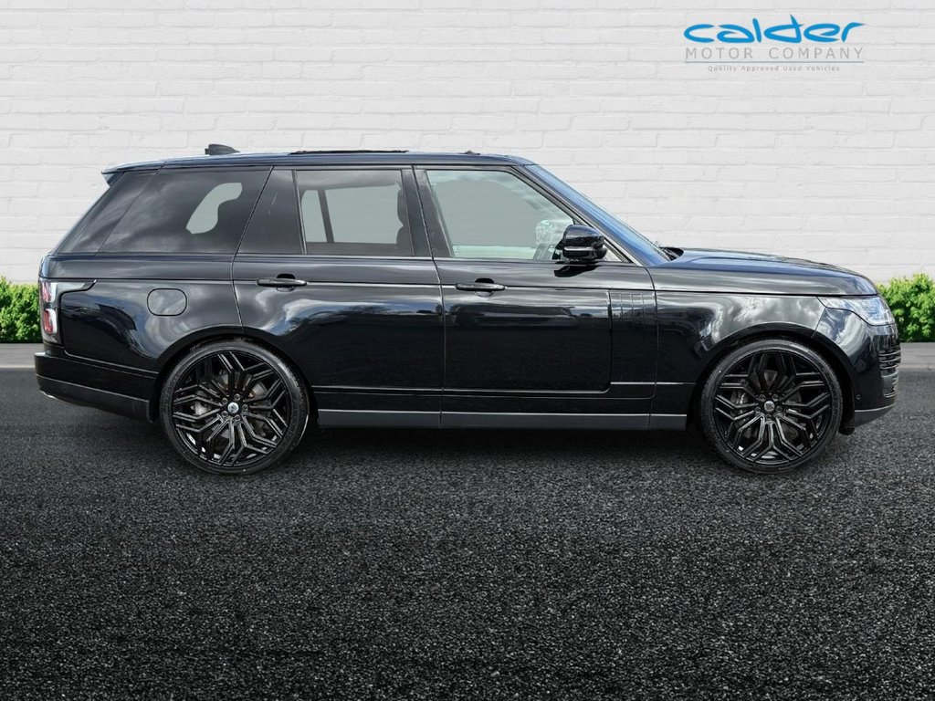 USED 2020 70 LAND ROVER RANGE ROVER 2.0 P400e 13.1kWh Westminster Black SUV 5dr Petrol Plug-in Hybrid Auto 4WD Euro 6 (s/s) (404 ps) TRIPLE BLACK+OPENING PANROOF