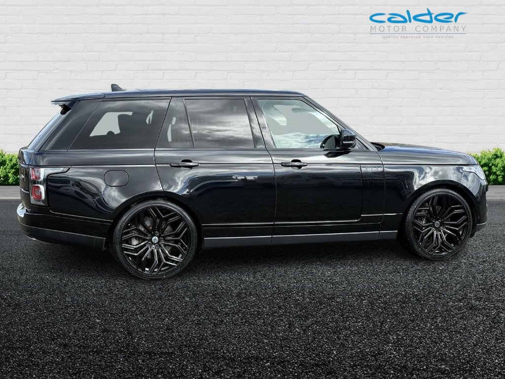 USED 2020 70 LAND ROVER RANGE ROVER 2.0 P400e 13.1kWh Westminster Black SUV 5dr Petrol Plug-in Hybrid Auto 4WD Euro 6 (s/s) (404 ps) TRIPLE BLACK+OPENING PANROOF