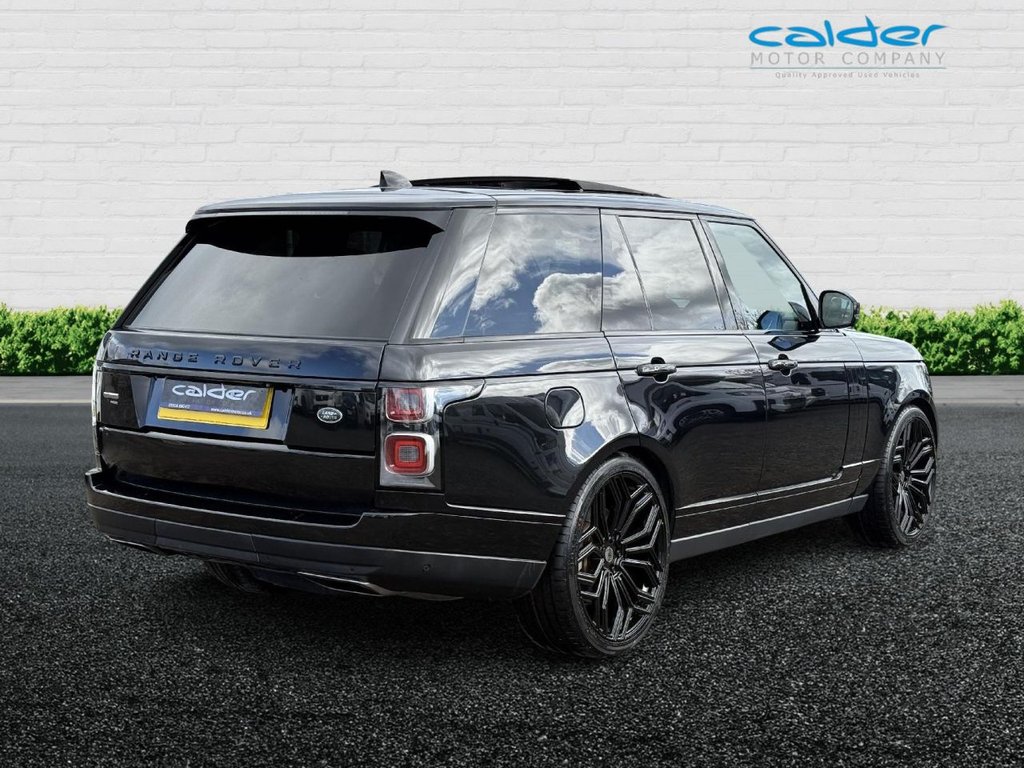 USED 2020 70 LAND ROVER RANGE ROVER 2.0 P400e 13.1kWh Westminster Black SUV 5dr Petrol Plug-in Hybrid Auto 4WD Euro 6 (s/s) (404 ps) TRIPLE BLACK+OPENING PANROOF