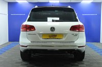 USED 2015 15 VOLKSWAGEN TOUAREG 3.0 TDI V6 BlueMotion Tech R-Line SUV 5dr Diesel Tiptronic 4WD Euro 6 (s/s) (262 ps) PAN ROOF - FULL HEATED LEATHER