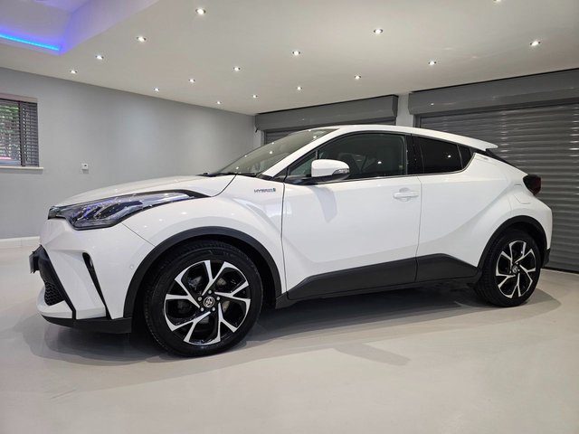 2021 TOYOTA C-HR 1.8 VVT-h GPF Design SUV 5dr Petrol Hybrid CVT Euro 6 (s/s) (122 ps) - Photo 8