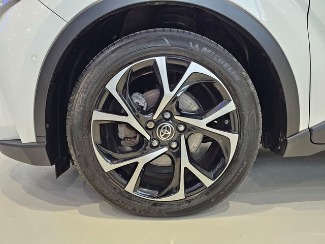 2021 TOYOTA C-HR 1.8 VVT-h GPF Design SUV 5dr Petrol Hybrid CVT Euro 6 (s/s) (122 ps) - Photo 9
