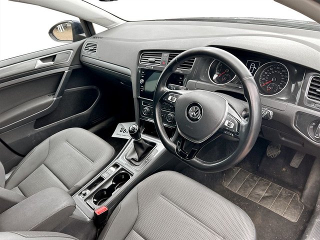 View our VOLKSWAGEN GOLF