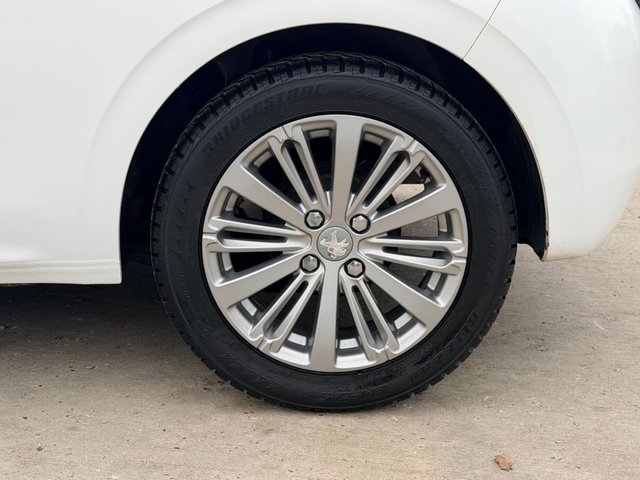 2016 Peugeot 208 1.2L Allure 3dr - Photo 10