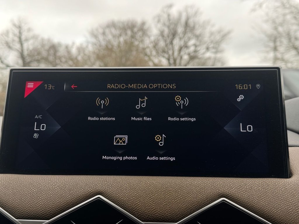 USED 2020 20 DS AUTOMOBILES DS 3 CROSSBACK 1.5 BlueHDi Prestige Crossback 5dr Diesel Manual Euro 6 (s/s) (100 ps) |Rear & Front Sensors|SatNav|Apple CarPlay/Android Auto|Cruise|