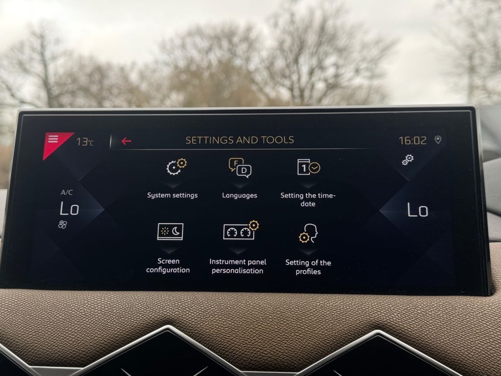 USED 2020 20 DS AUTOMOBILES DS 3 CROSSBACK 1.5 BlueHDi Prestige Crossback 5dr Diesel Manual Euro 6 (s/s) (100 ps) |Rear & Front Sensors|SatNav|Apple CarPlay/Android Auto|Cruise|