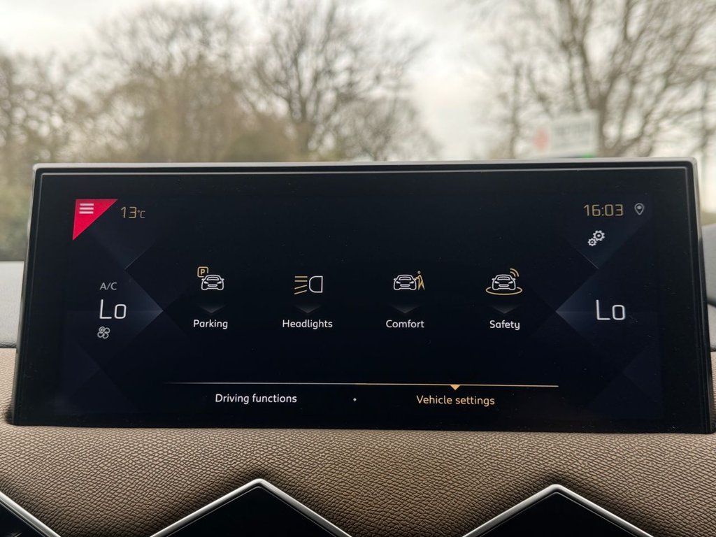 USED 2020 20 DS AUTOMOBILES DS 3 CROSSBACK 1.5 BlueHDi Prestige Crossback 5dr Diesel Manual Euro 6 (s/s) (100 ps) |Rear & Front Sensors|SatNav|Apple CarPlay/Android Auto|Cruise|