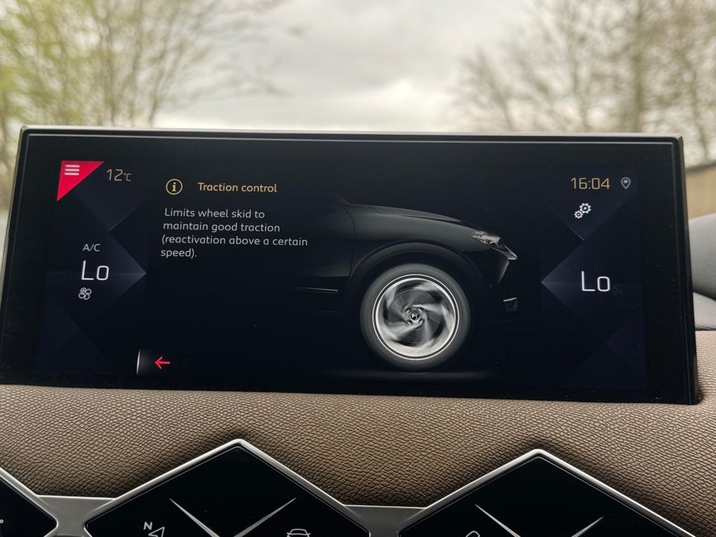 USED 2020 20 DS AUTOMOBILES DS 3 CROSSBACK 1.5 BlueHDi Prestige Crossback 5dr Diesel Manual Euro 6 (s/s) (100 ps) |Rear & Front Sensors|SatNav|Apple CarPlay/Android Auto|Cruise|