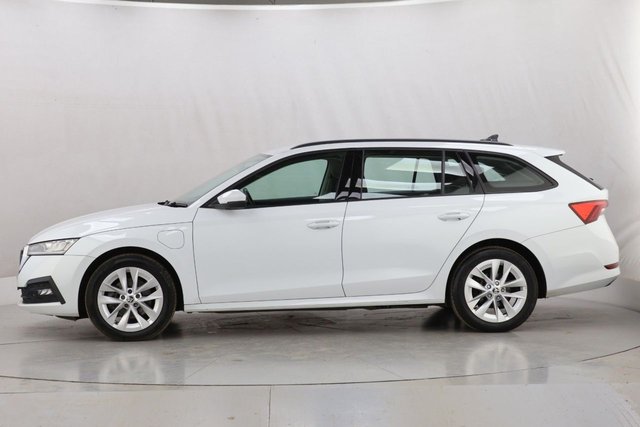 2022 Skoda Octavia 1L SE Technology 5dr - Photo 6