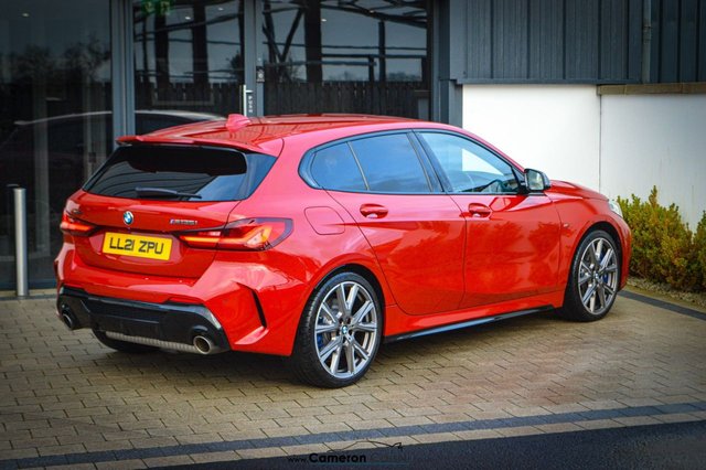 2021 BMW 1 Series 2L null 5dr - Photo 2