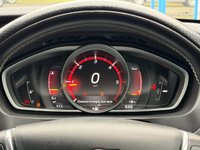 USED 2018 68 VOLVO V40 2.0 D2 R-Design Nav Plus Hatchback 5dr Diesel Manual Euro 6 (s/s) (120 ps) 