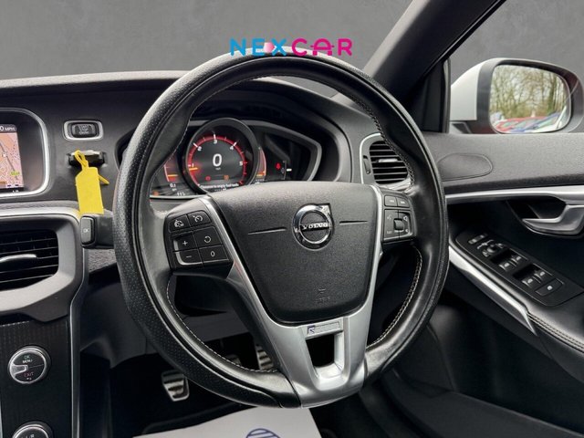 2018 VOLVO V40 2018 2.0 D2 R-Design Nav Plus Hatchback 5dr Diesel Manual Euro 6 (s/s) (120 ps) - Photo 9