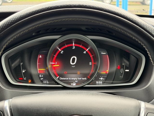 2018 VOLVO V40 2018 2.0 D2 R-Design Nav Plus Hatchback 5dr Diesel Manual Euro 6 (s/s) (120 ps) - Photo 12